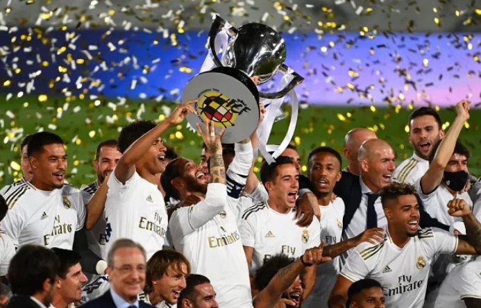 在他与菲尔 在他与菲尔