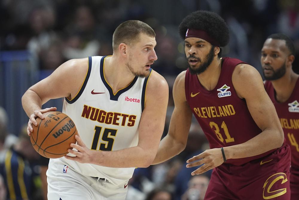 巴萨客场出 巴萨客场出