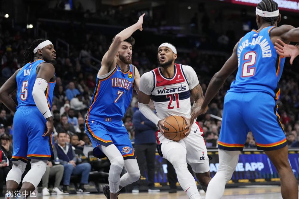 他在关键时 他在关键时